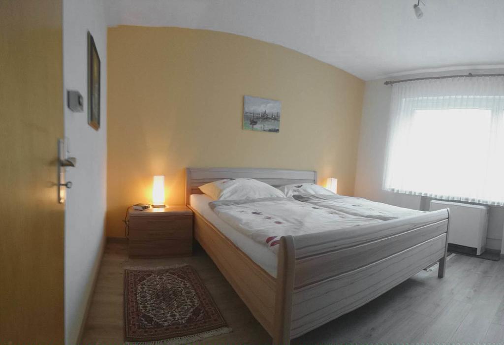 Fewo Ingrid Trossen Urzig Bagian luar foto