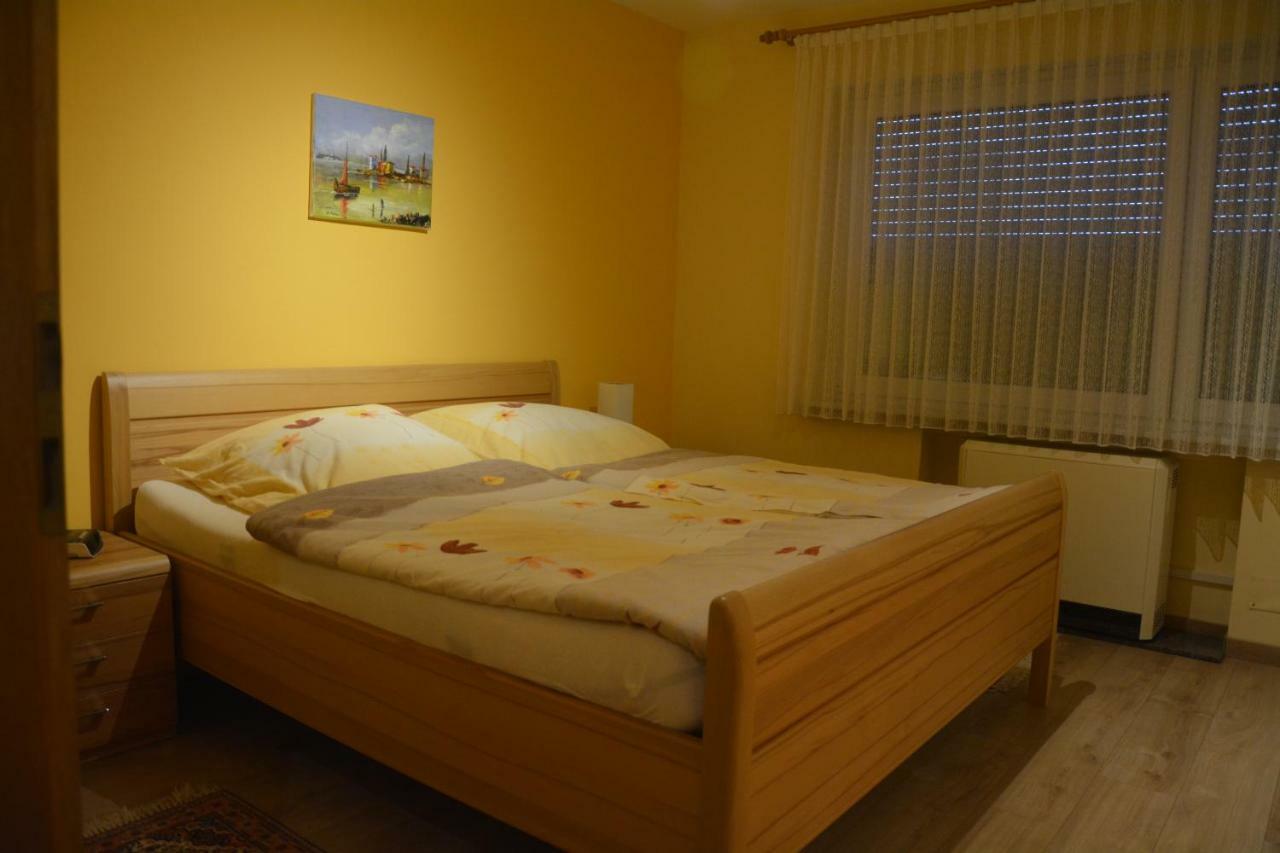 Fewo Ingrid Trossen Urzig Bagian luar foto